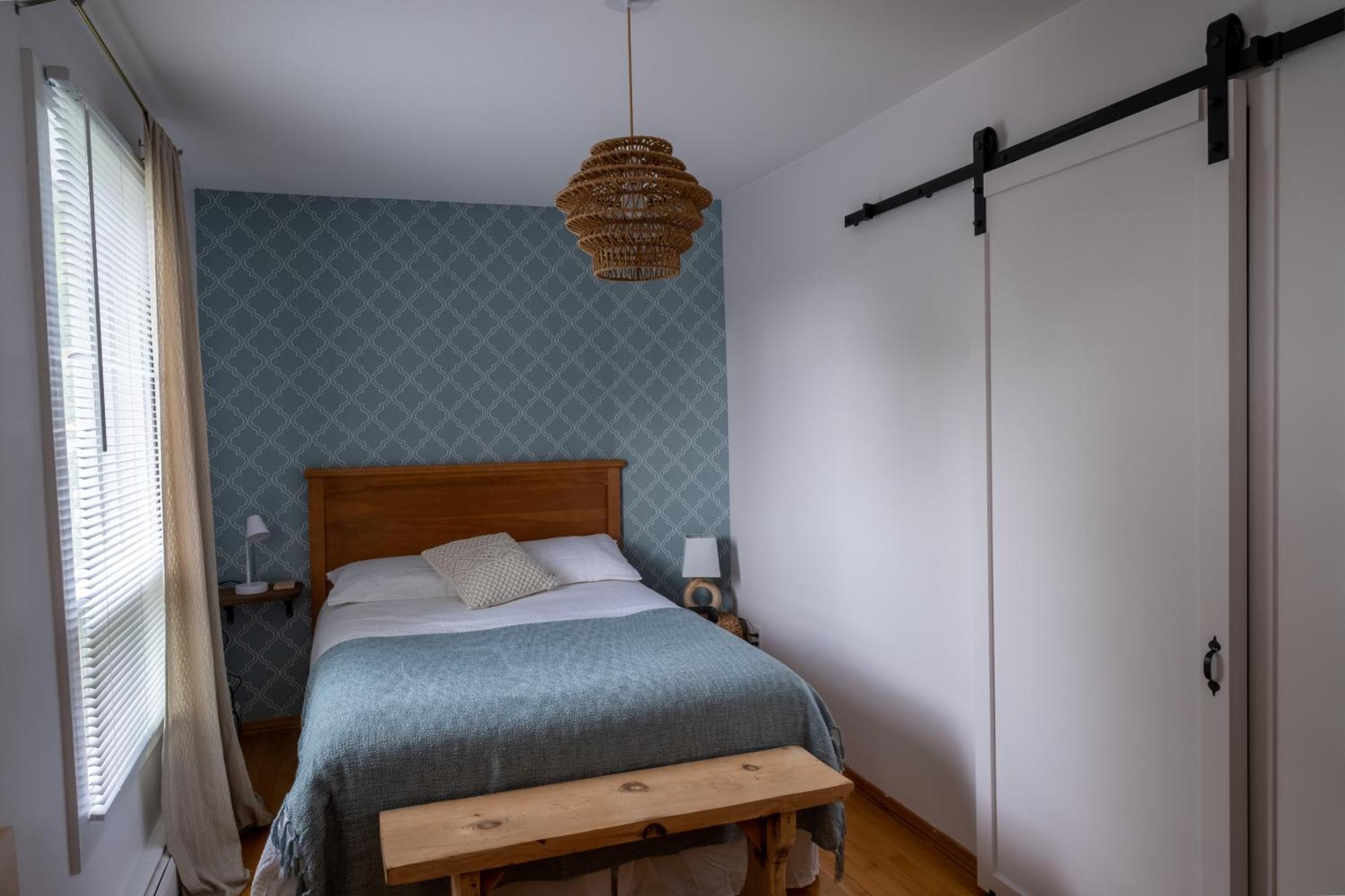 Au Coq Du Bonheur Bed & Breakfast Magog ภายนอก รูปภาพ