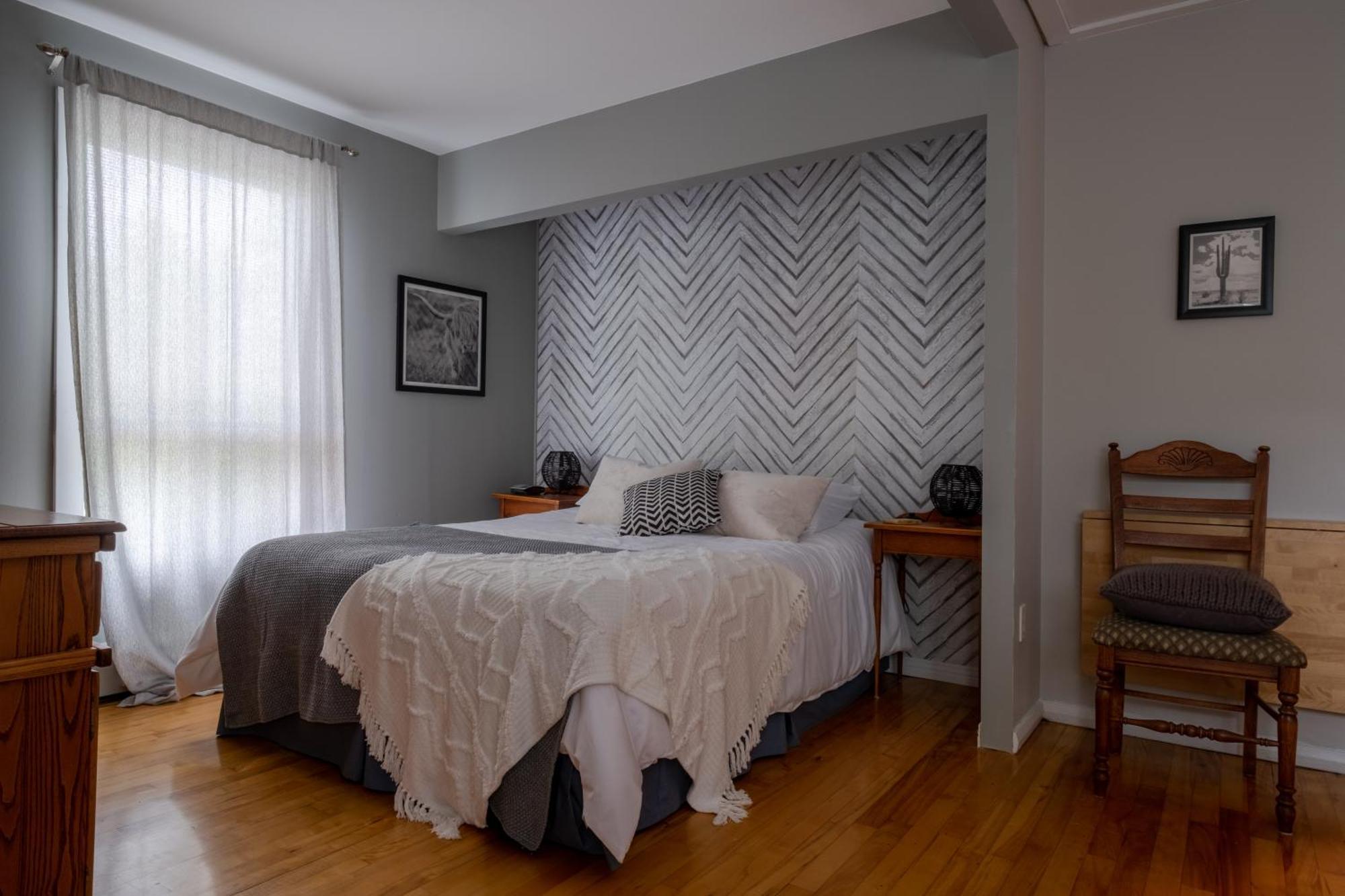 Au Coq Du Bonheur Bed & Breakfast Magog ภายนอก รูปภาพ